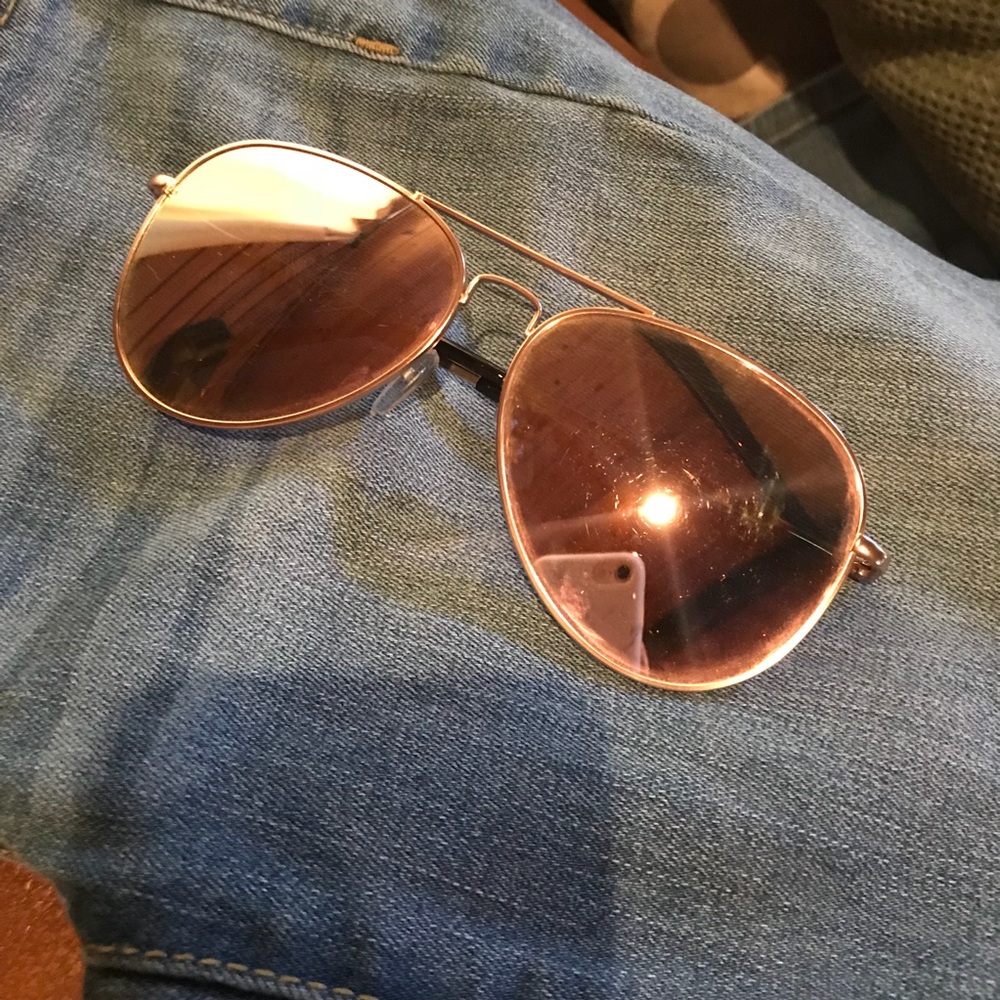 NWOT Urban Rose Gold Aviators